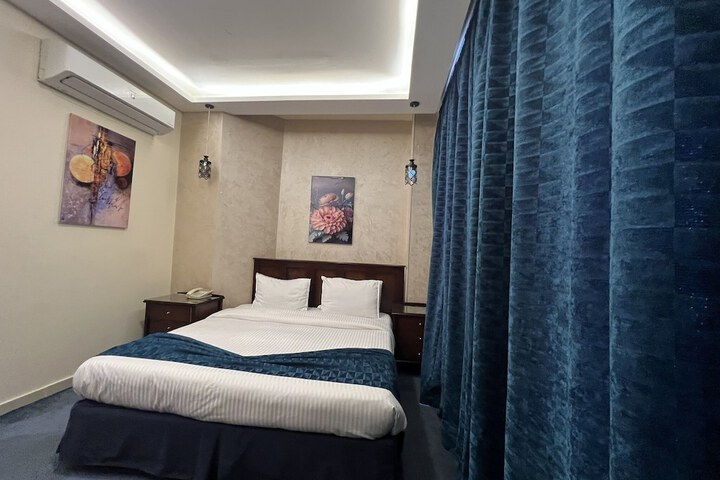 Room 7 of 49