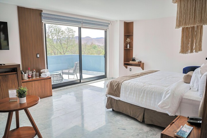 Room 21 of 51