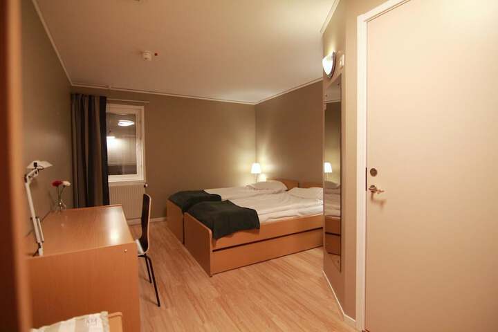 Room 4 of 29