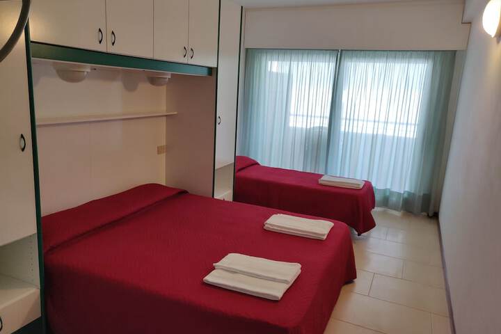 Room 14 of 42