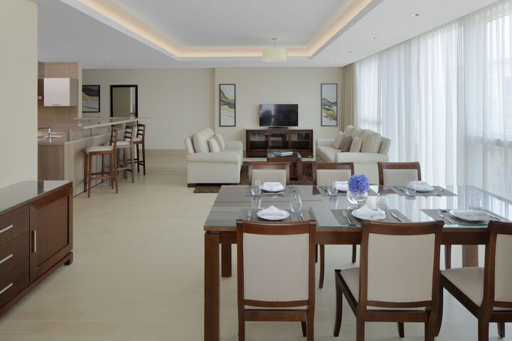 Room 32 of 74