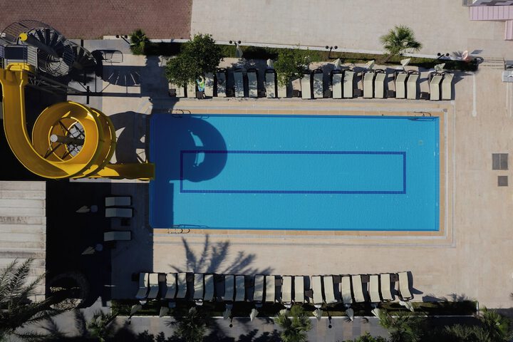 Pool 14 of 51