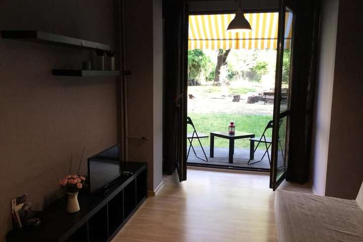 Room 5 of 25