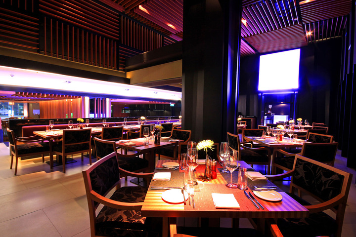 Dining 47 of 70