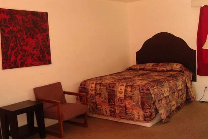 Room 15 of 38