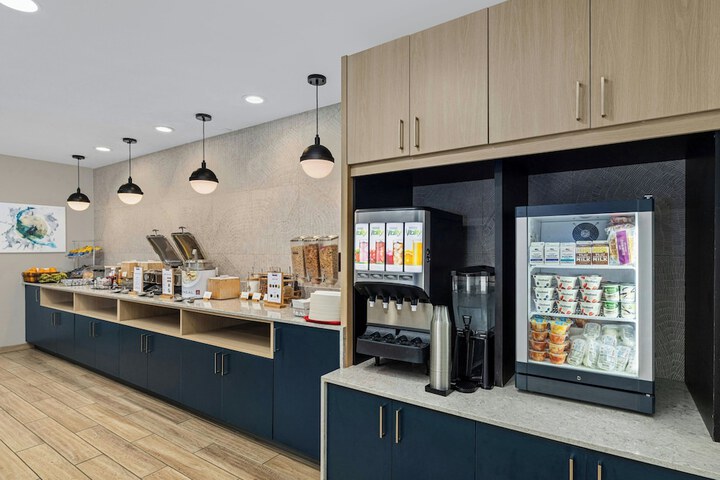 Breakfast/Coffee Service 20 of 23