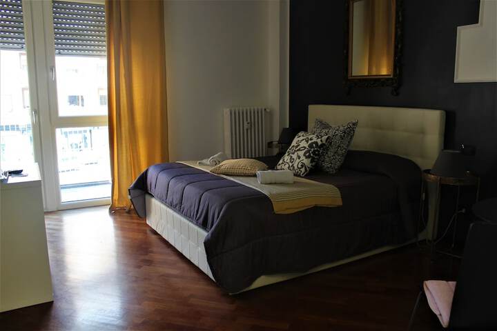 Room 3 of 35