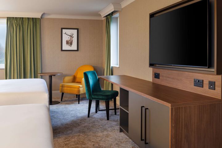 Room 47 of 204