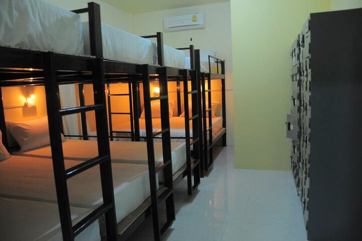 Room 10 of 49