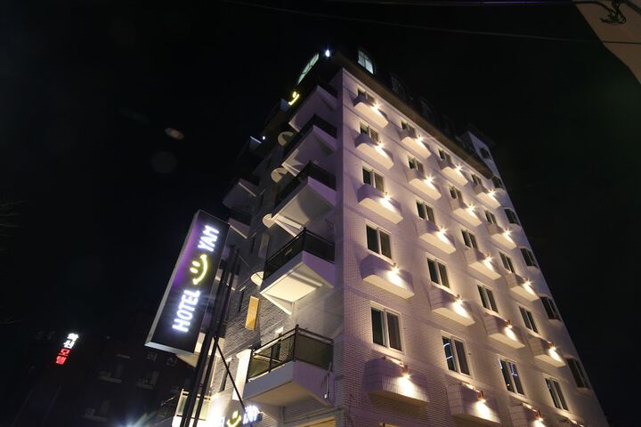 Hotel 46 of 52