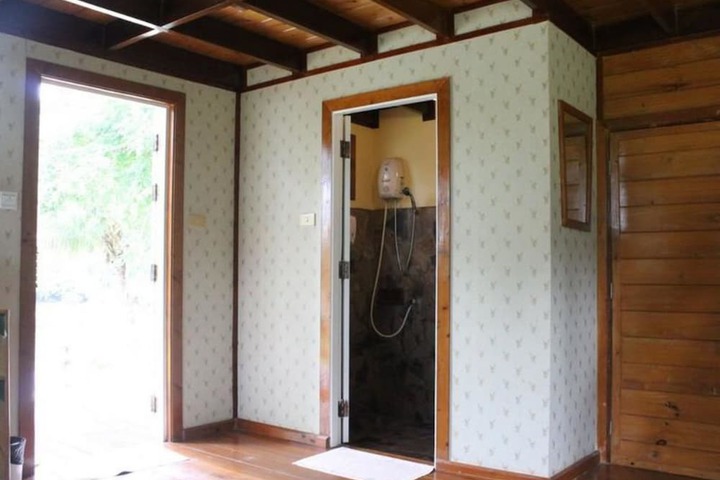Room 20 of 39