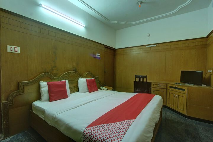 Room 5 of 25