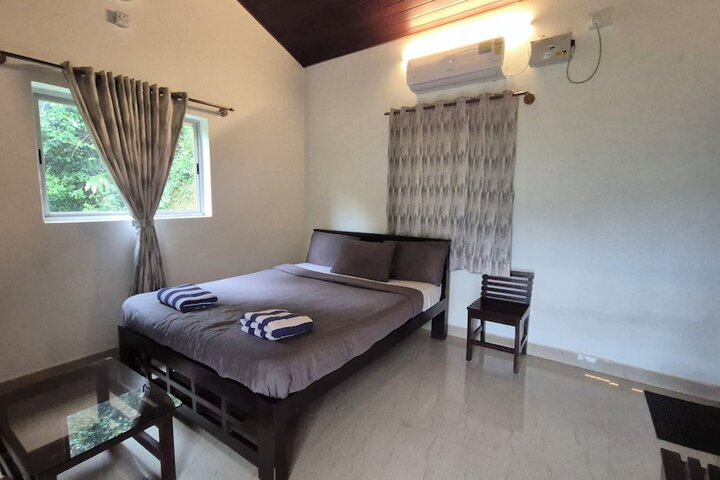 Room 16 of 80