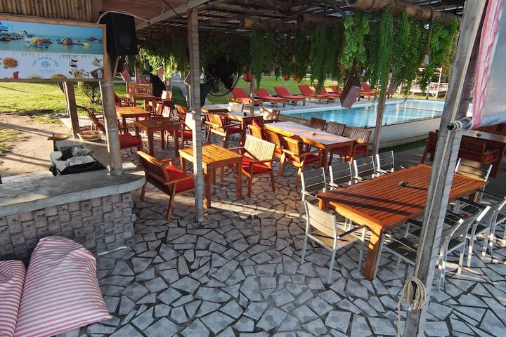 Dining Photos