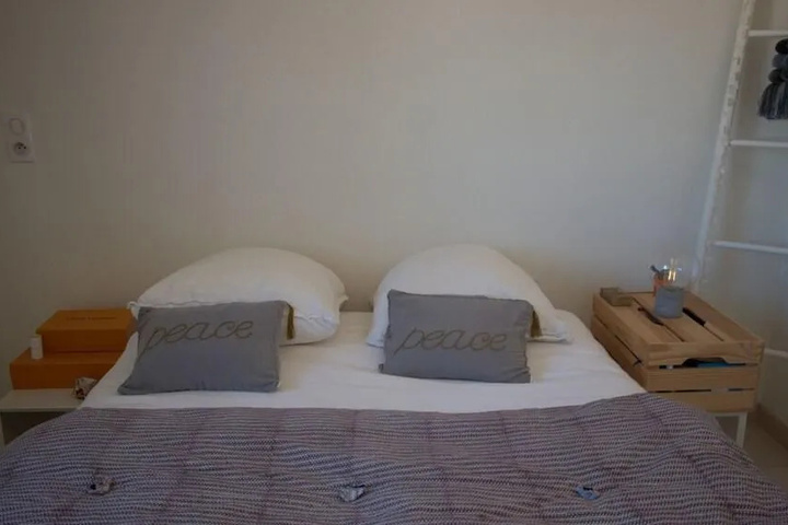 Room 3 of 18