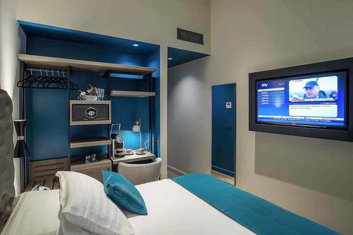 Room 11 of 53
