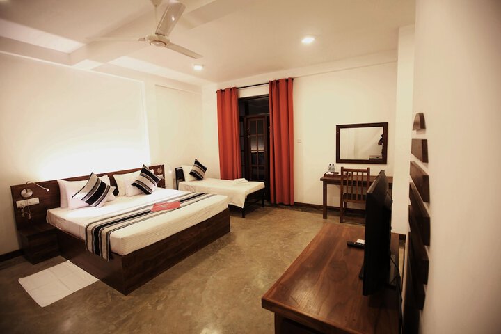 Room 4 of 24