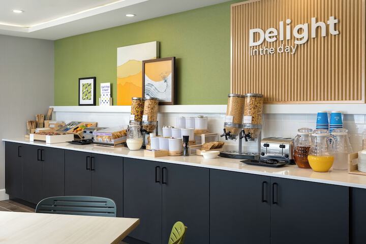 Breakfast buffet