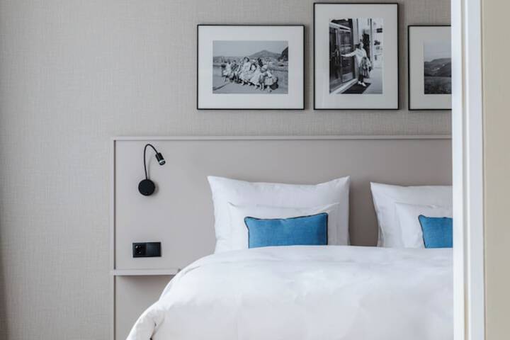 Room 7 of 27