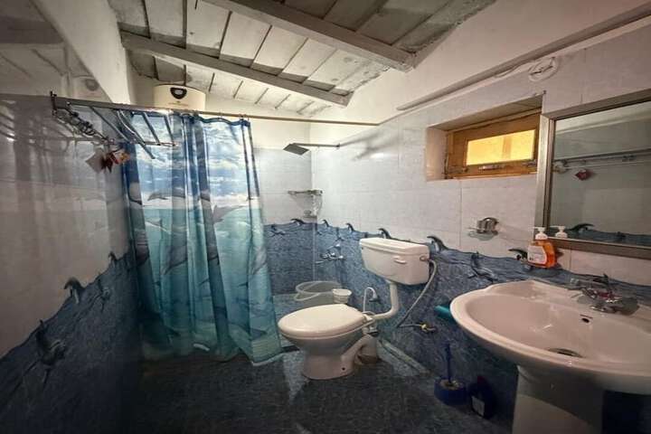 Room 20 of 25