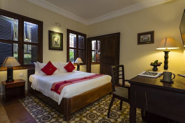 Room 15 of 68