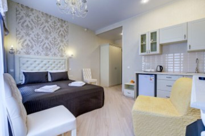 Room 11 of 74