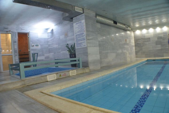 Pool 12 of 22
