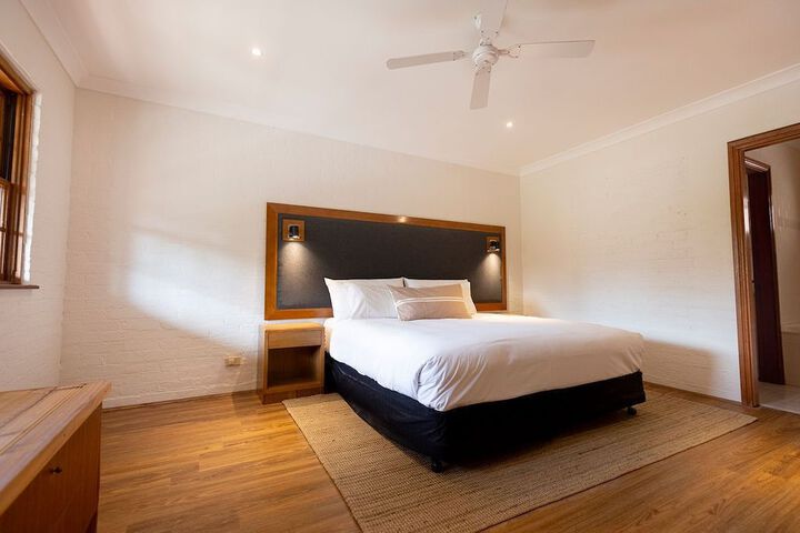 Room 9 of 53