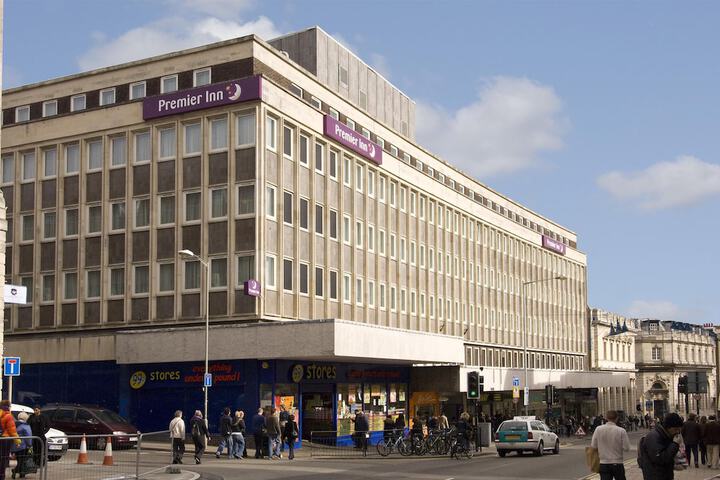 Exterior of Premier Inn Brighton City Centre - North Street