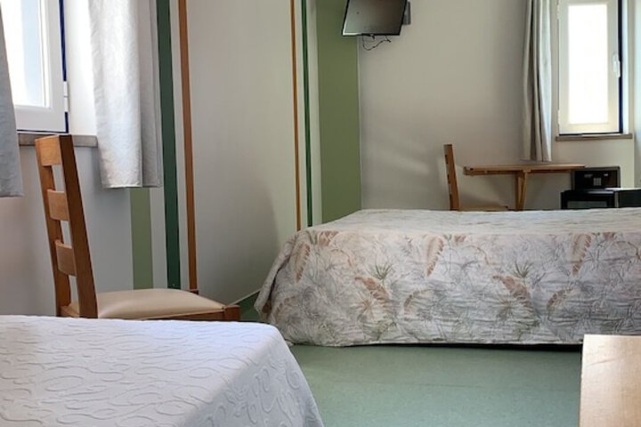 Room 15 of 85