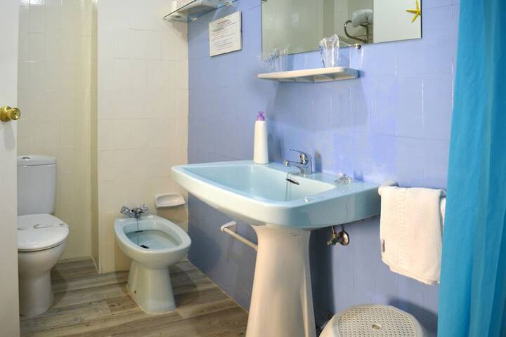 Room 14 of 48