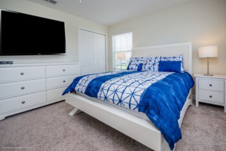 Room 93 of 126