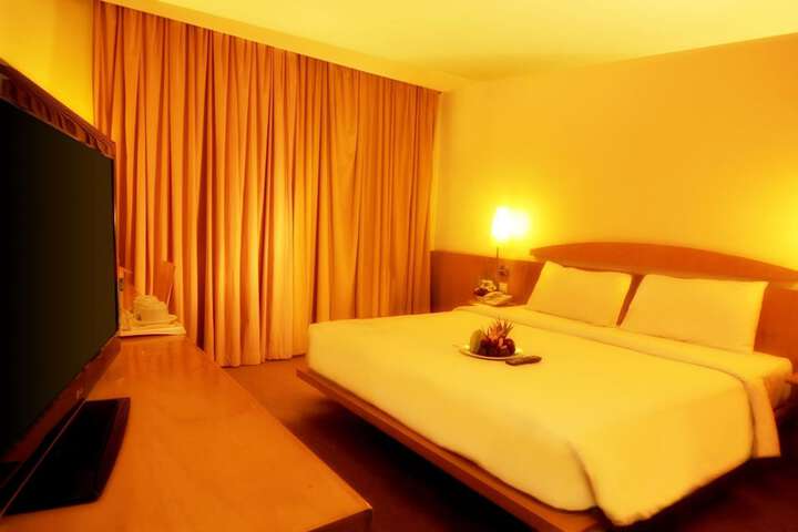 Room 2 of 13
