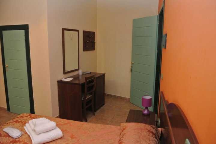 Room 16 of 45