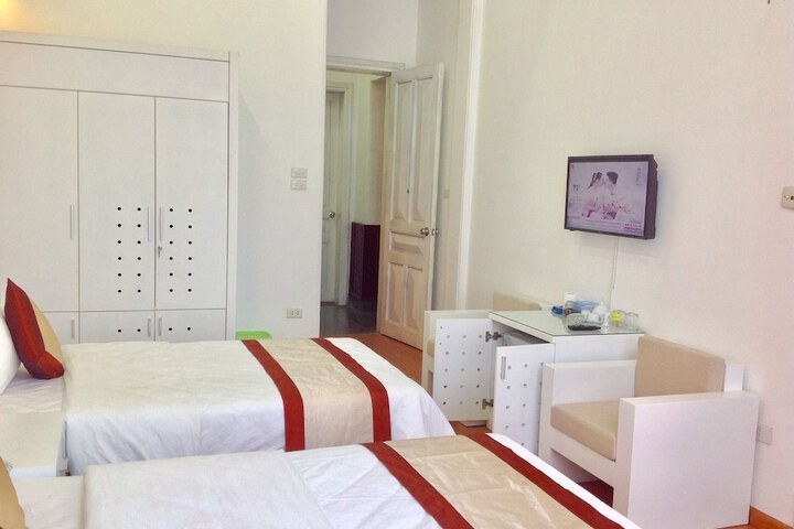 Room 7 of 22