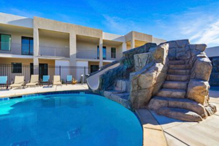 Pool 20 of 55