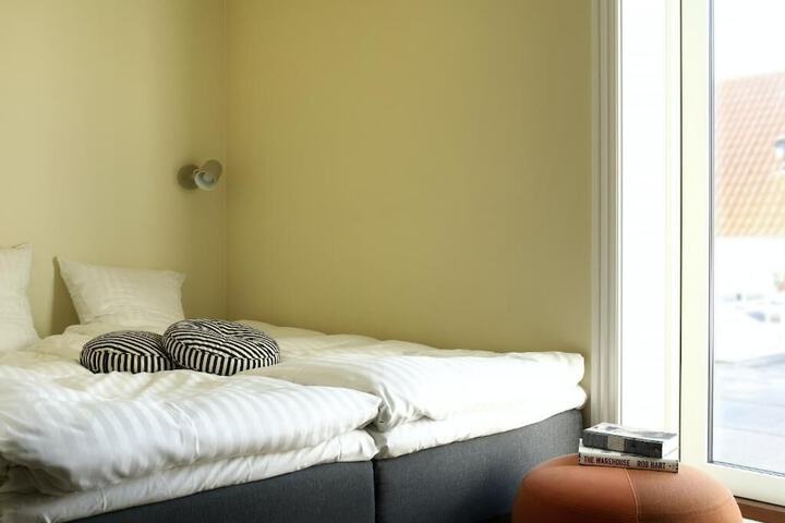 Room 7 of 63