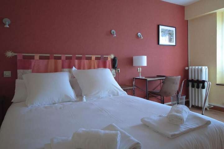 Room 8 of 17