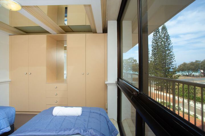 Room 30 of 75