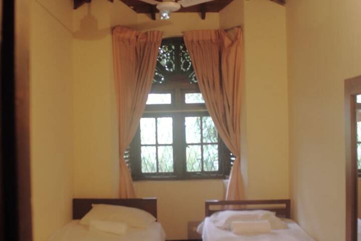 Room 13 of 45
