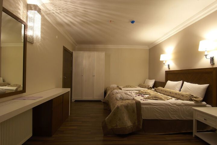 Room 11 of 67