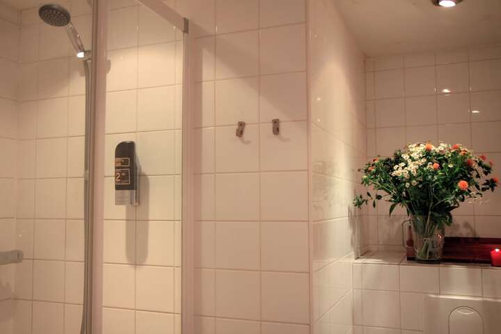 Room 79 of 132