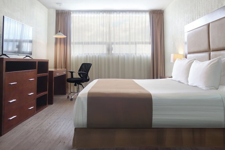 Room 16 of 30