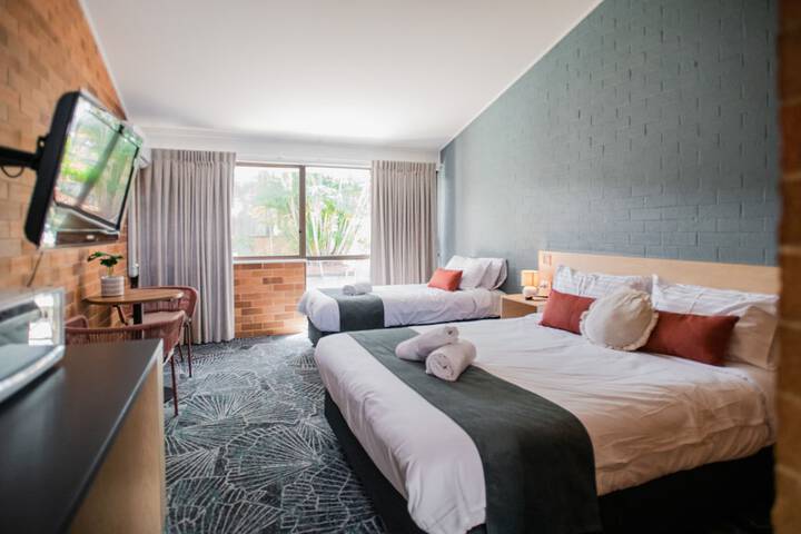 Room 4 of 31