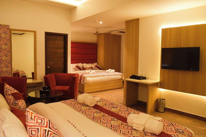 Room 21 of 43