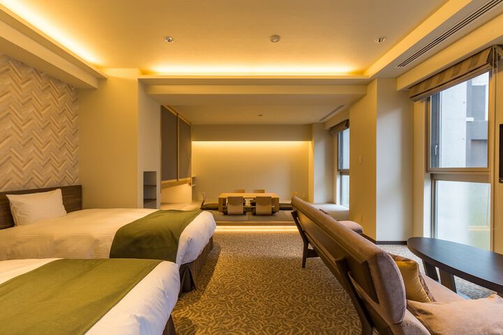 Room 13 of 48