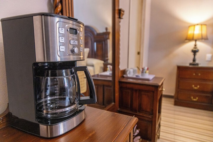 Breakfast/Coffee Service 46 of 71