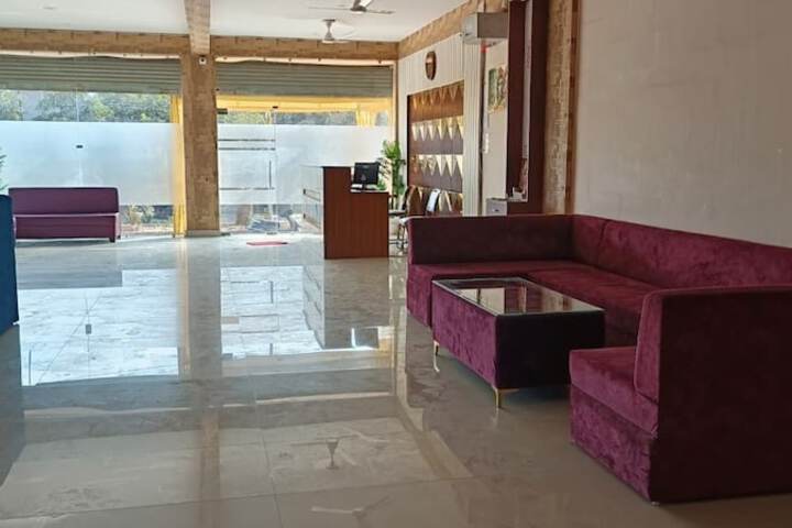 Hotel Interior 6 of 23