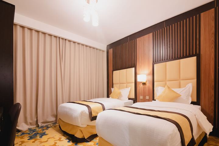Room 17 of 45