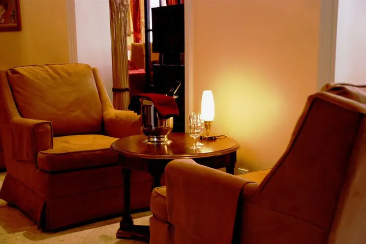 Room 5 of 21